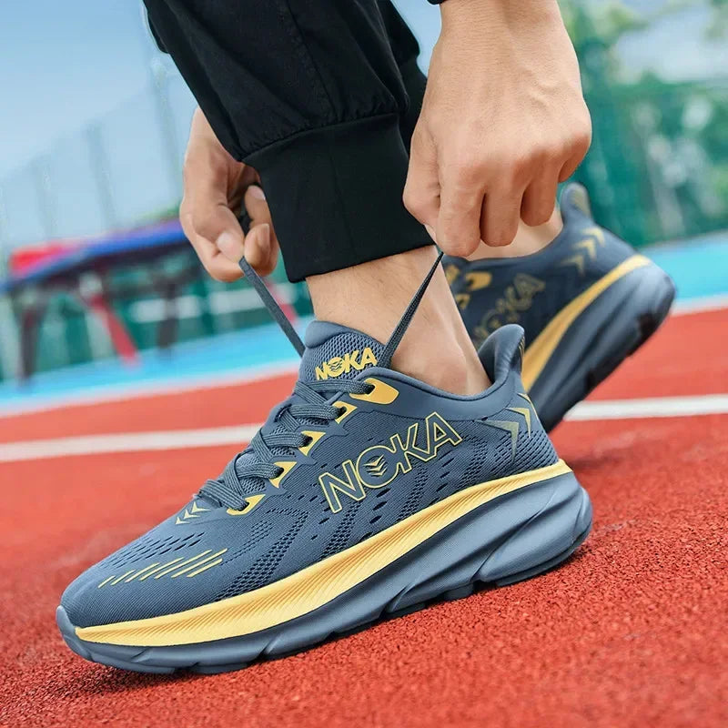 New Running Shoes Men Women Breathable Running Footwears Light Weight Walking Shoes Luxury Gym Sneakers Outdoor Sport Tennis