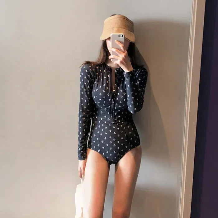 2024 Sexy Long Sleeve One-Piece Swimsuit – Slim & Sun-Protective