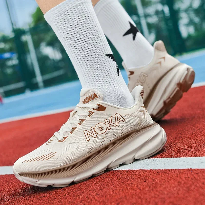 New Running Shoes Men Women Breathable Running Footwears Light Weight Walking Shoes Luxury Gym Sneakers Outdoor Sport Tennis