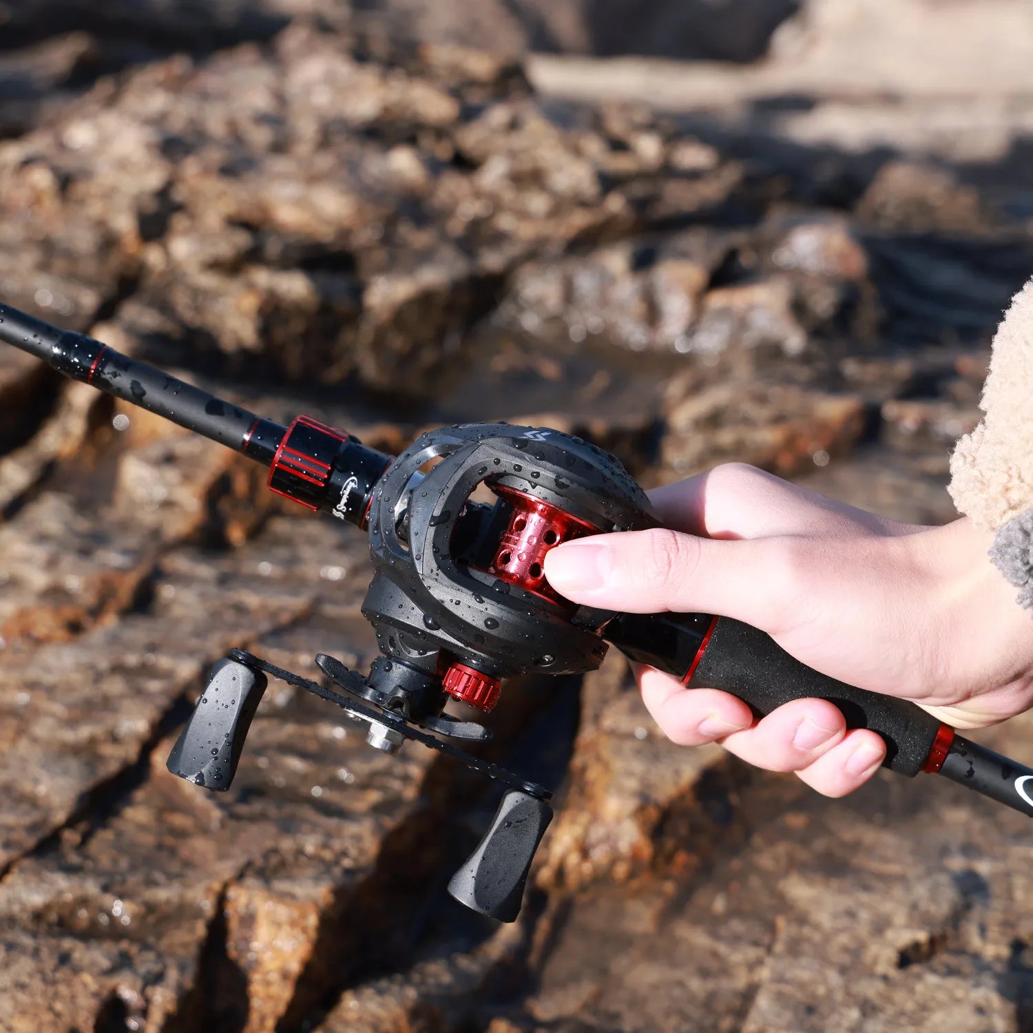 Sougayilang ProCast™ Carbon Baitcasting Combo – 1.8~2.1m Rod + 7.2:1 Reel