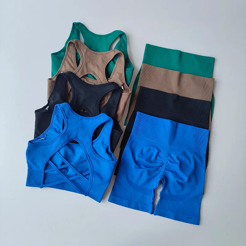 Women's Seamless Yoga Set – Sport Bra & High-Waist Shorts