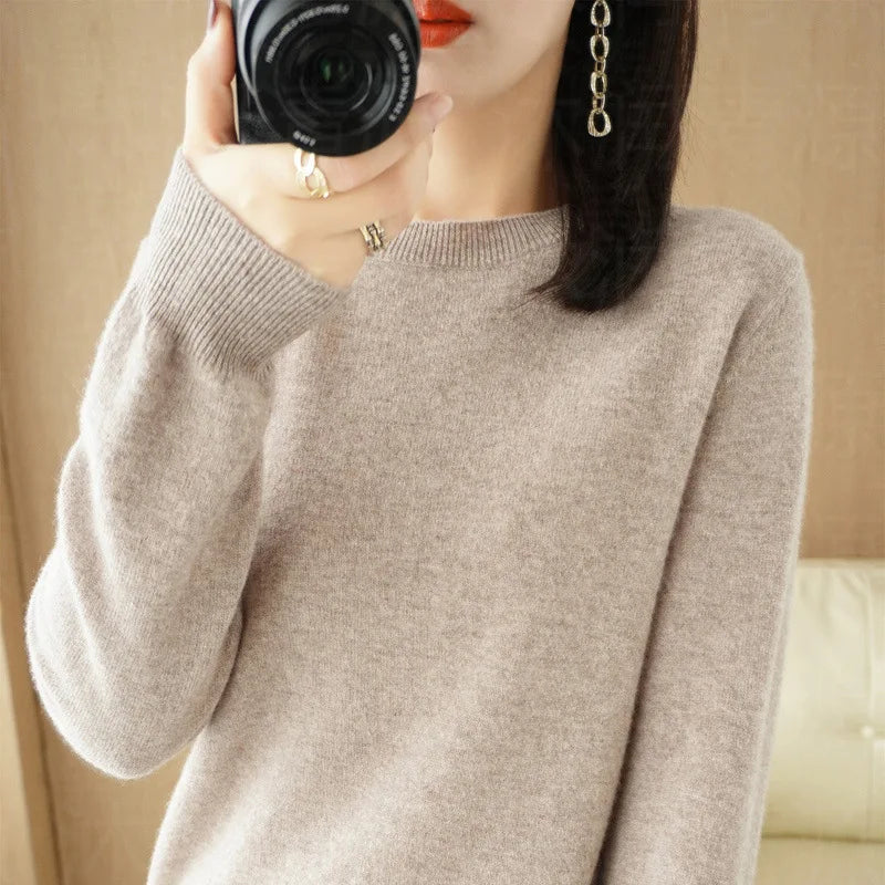 Autumn and Winter Cashmere Sweater for Women: