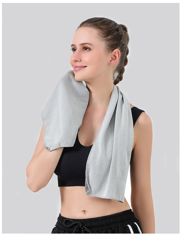 Instant Cooling Microfiber Towel – Quick-Dry Sports Towel