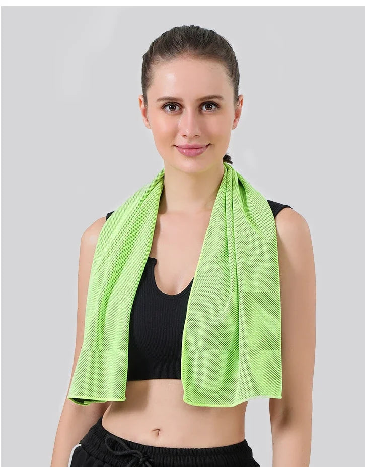 Instant Cooling Microfiber Towel – Quick-Dry Sports Towel