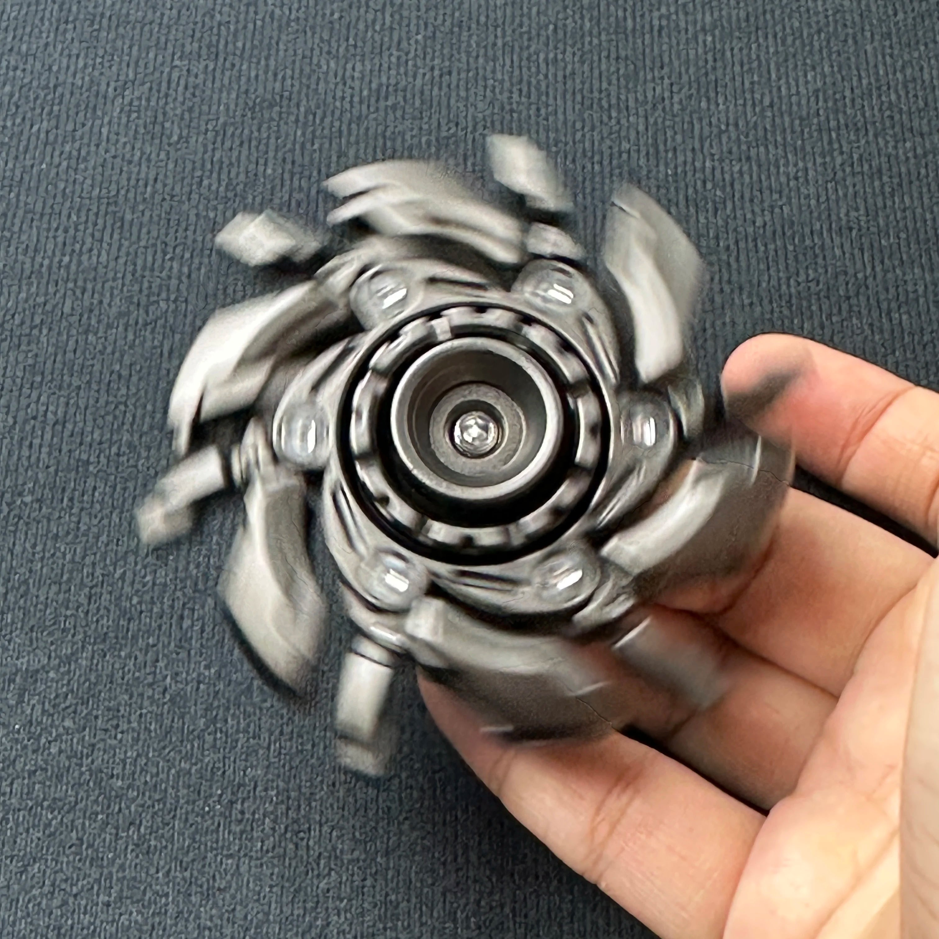 EDC Fidget Slider & Spinning Top – Magnetic Stress Relief Toy