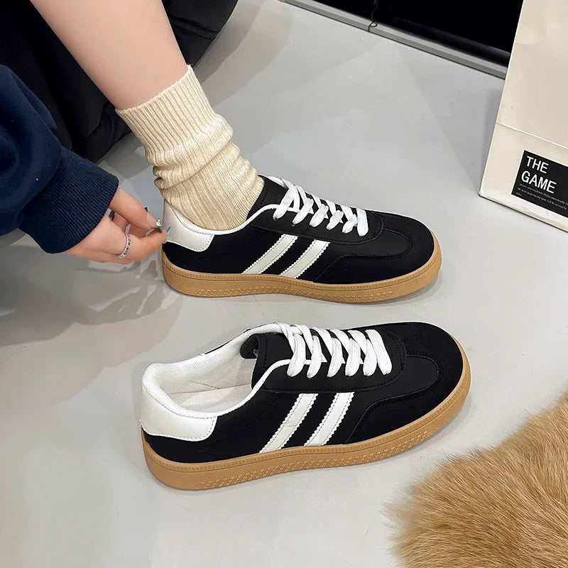 Women's Trendy Platform Sneakers – Casual Comfort