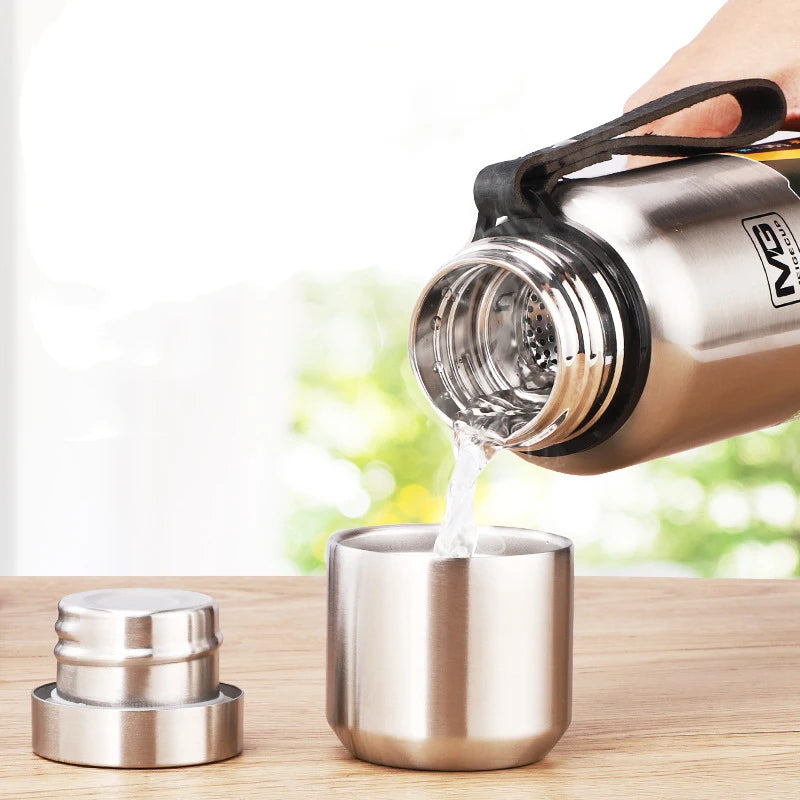 304 Stainless Steel Large-Capacity Thermos Bottle with Rope