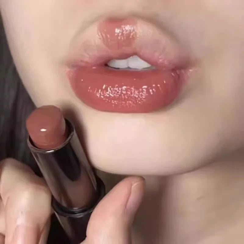 Low-Saturation Mirror Lip Gloss – Hydrating Nude Tint
