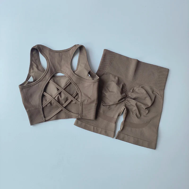 Women's Seamless Yoga Set – Sport Bra & High-Waist Shorts