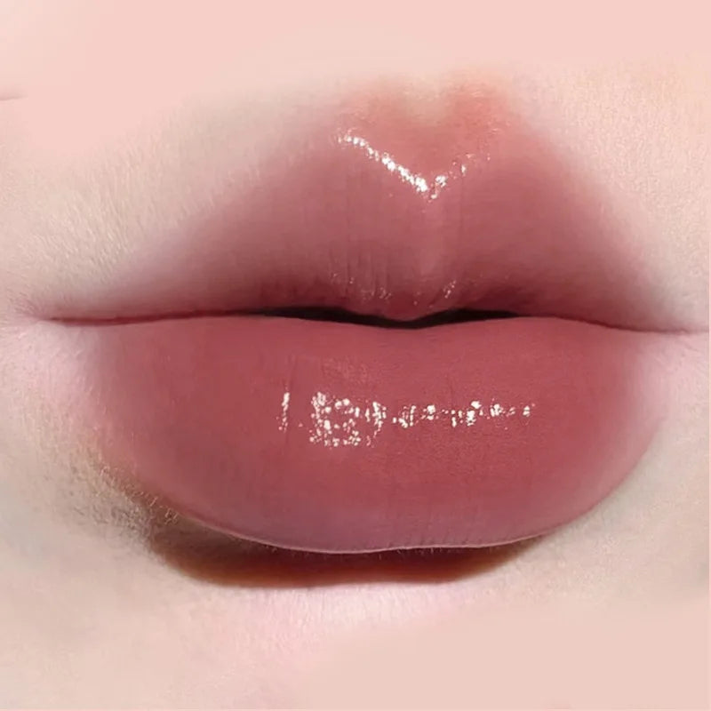 Low-Saturation Mirror Lip Gloss – Hydrating Nude Tint